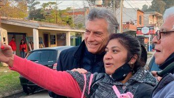 Mauricio Macri recorrió la localidad bonaerense de Monte Chingolo junto al intendente