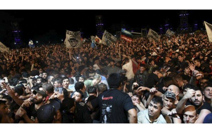 Hay seis internados, dos en estado crítico, luego del recital del Indio