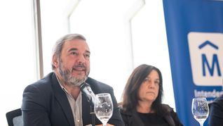 Autoridades de la Intendencia presentaron el plan Montevideo Construye Futuro, que incluye nuevas herramientas digitales y facilidades para impulsar proyectos urbanos en la capital. Autoridades de la Intendencia presentaron el plan Montevideo Construye Futuro, que incluye nuevas herramientas digitales y facilidades para impulsar proyectos urbanos en la capital.