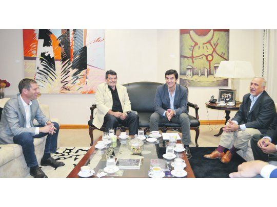 Acuerdo. Dirigentes de distintos espacios se comprometieron con Urtubey para trabajar de cara a una reforma de la Constitución de Salta.
