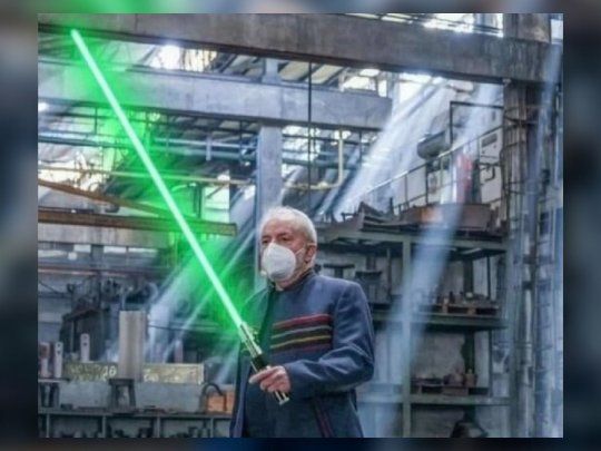 Lula convertido en un jedi