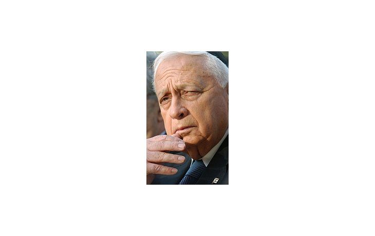 El ex Primer Ministro de Israel, Ariel Sharon fue trasladado a su casa cinco años tras entrar en coma.