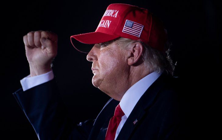 trump volvio a denunciar fraude y reclamo la victoria en pensilvania, carolina del norte, michigan y georgia