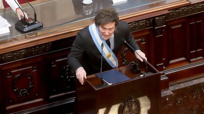 Javier Milei eligió un camino en medio de la baja de su imagen: profundizar el discurso.