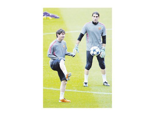 Messi, en el último entrenamiento previo al derby. La «Pulga» está a un gol del récord en la Champions (lo tiene el holandés Ruud Van Nistelrooy, con 12).