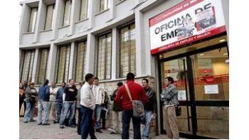 En términos desestacionalizados, el desempleo registrado bajó sólo ligeramente, en 265 personas.