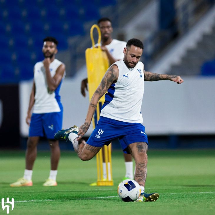 Neymar comenzó con la puesta a punto para volver a su mejor nivel. (Foto: Al Hilal) Neymar comenzó con la puesta a punto para volver a su mejor nivel. (Foto: Al Hilal)