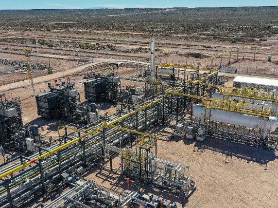 Shell Vaca Muerta Planta Procesamiento petróleo 3.jpg
