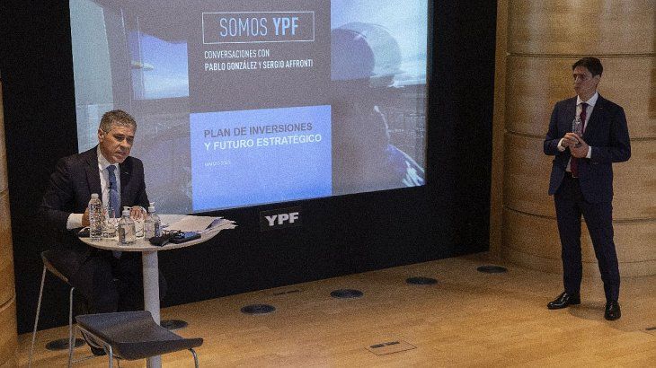 De las conversaciones virtuales, también participó el CEO de YPF, Sergio Affronti.