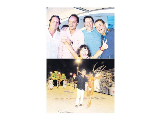 1- Daniel Scioli llegó a la máxima altura, respecto de los demás políticos criollos, en materia de carnavales. Estuvo el lunes en el palco oficial del sambódromo de Río de Janeiro, invitado por el gobernador Sergio Cabral. Lo acompañaron el intendente de Lomas de Zamora Martín Insaurralde y el empresario kirchnerista Jorge «Topo» Devoto. 2 -Mauricio Macri se resignó a un carnaval de cabotaje, pero con público que vota: se reunió con empresarios en un campo de Gualeguaychú.