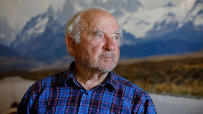 En 2022, Yvon Chouinard donó su empresa a una organización que combate las crisis ambientales y defiende la naturaleza.