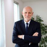 Antonio Marín, vicerrector y director de la Escuela de Negocios de UCEMA, analizó cómo la IA está transformando la educación, el mercado laboral y el liderazgo, y explica cuáles son las habilidades que demandan hoy las empresas. Antonio Marín, vicerrector y director de la Escuela de Negocios de UCEMA, analizó cómo la IA está transformando la educación, el mercado laboral y el liderazgo, y explica cuáles son las habilidades que demandan hoy las empresas.
