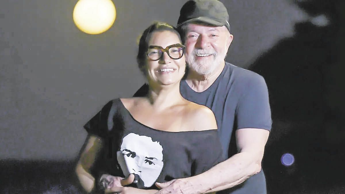Lula got married for the third time and leaves the campaign revitalized