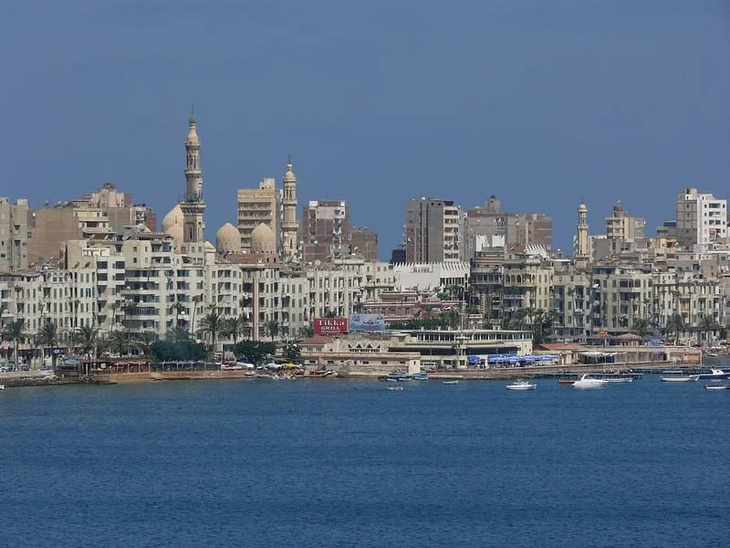 Distintas ciudades del mundo, como Alejandría, Egipto, afrontan problemas similares al de Estados Unidos.