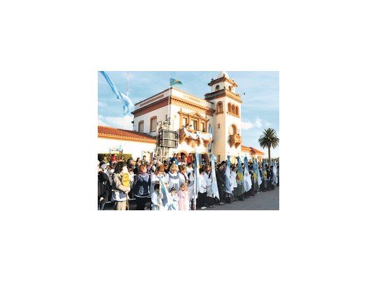 Festejo en la localidad de Médanos, que en 1910 fue declarada cabecera del distrito de Villarino, cuyapoblación aumentó por encima de la media de la provincia.