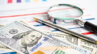 El país cerró 2025 con inflación controlada y un fuerte encarecimiento en dólares. El país cerró 2025 con inflación controlada y un fuerte encarecimiento en dólares.