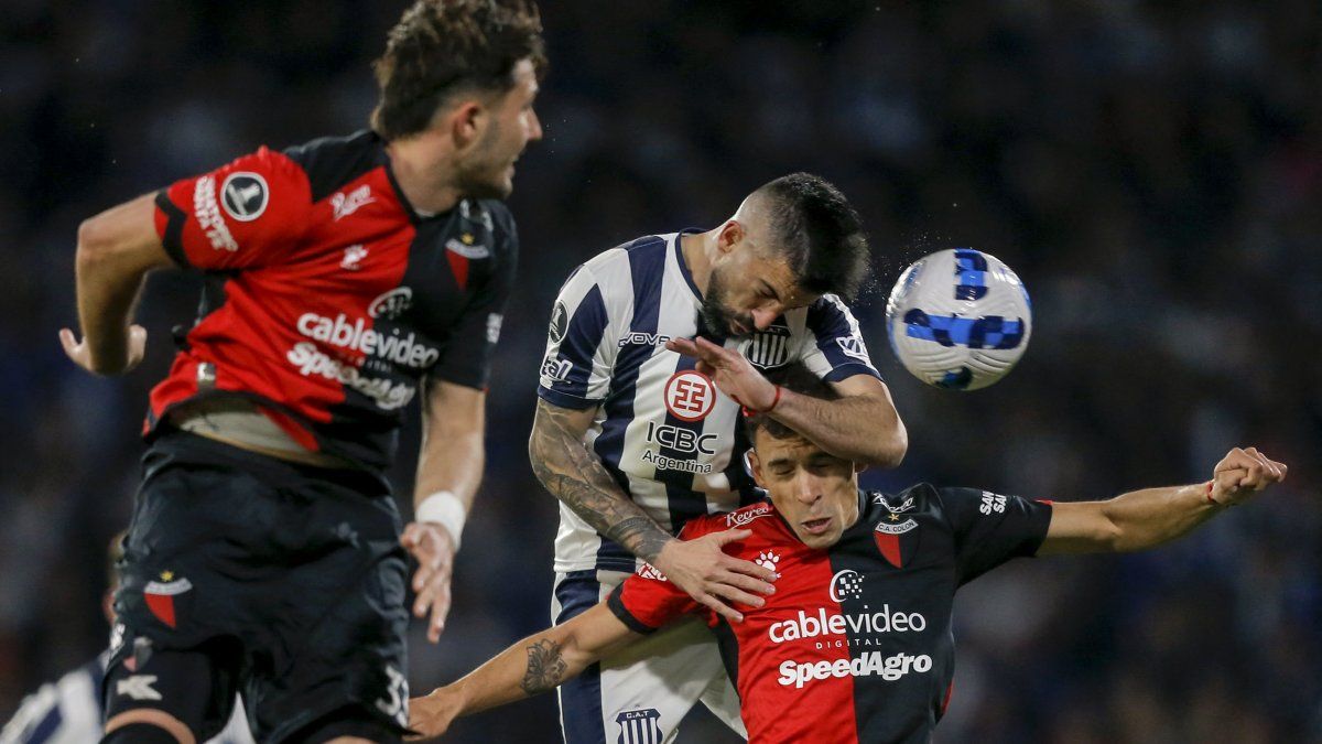Colón vs Talleres, por el pase a cuartos de la Libertadores: Hora, TV y formaciones