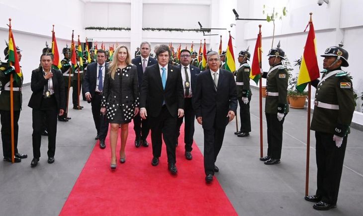 La comitiva argentina, encabezada por los Milei, llegó a Bolivia. La comitiva argentina, encabezada por los Milei, llegó a Bolivia.