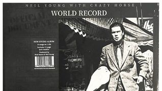 El irrompible Neil Young, de festejo