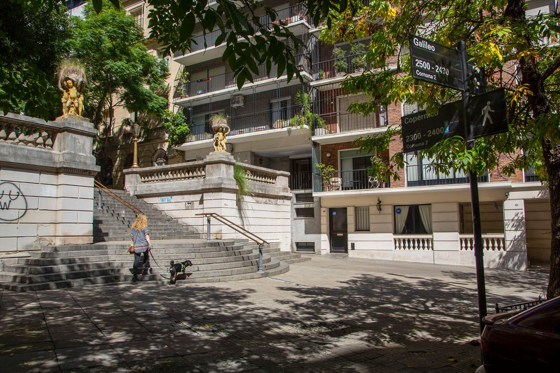 historia portena: ¿como es la isla de recoleta? historia portena: ¿como es la isla de recoleta?