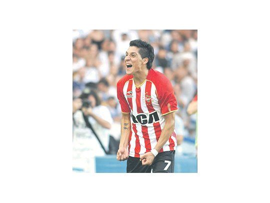 Enzo Pérez volverá a ponerse la camiseta de Estudiantes. Al igual que Andújar, llega por seis meses.