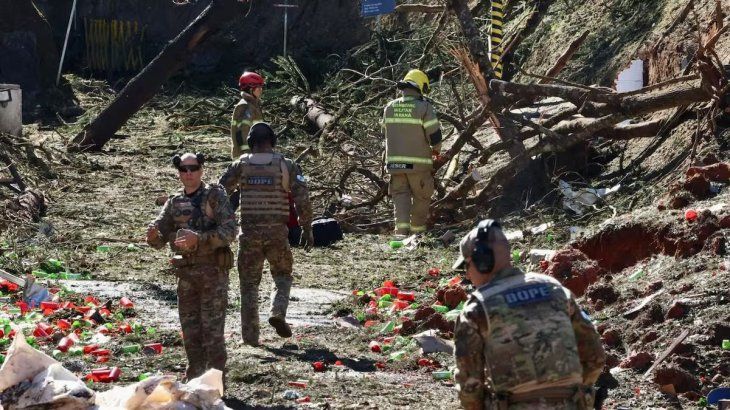 The causes of the explosion continue in full investigation. The causes of the explosion continue in full investigation.