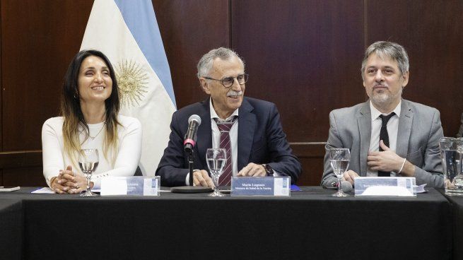 Mario Lugones anunció nuevos cambios en las residencias médicas.