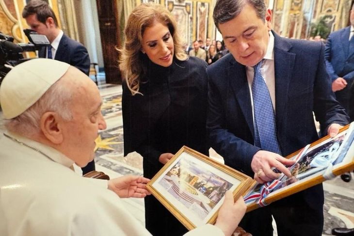 En febrero de 2024, el exgobernador Gerardo Zamora visitó al Papa Francisco y participó en la histórica ceremonia , en la que Mama Antula fue declarada la primera santa argentina. En febrero de 2024, el exgobernador Gerardo Zamora visitó al Papa Francisco y participó en la histórica ceremonia , en la que Mama Antula fue declarada la primera santa argentina.