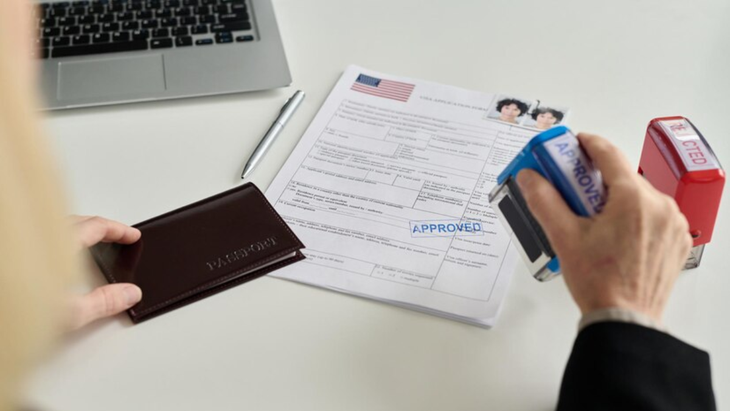 Visa americana: los errores más comunes que provocan su cancelación y cómo evitarlos Visa americana: los errores más comunes que provocan su cancelación y cómo evitarlos