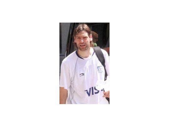 Fabricio Oberto quedó descartado para el partido ante Serbia.