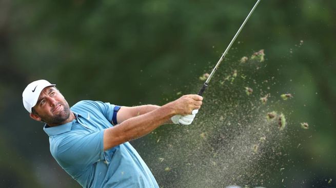 Scottie Scheffler desbancó a Tiger Woods como el golfista con mayores ganancias en la historia del PGA Tour.