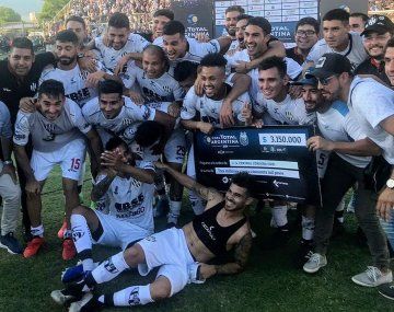 Central Córdoba (SdE) y un día de gloria: eliminó a Lanús y es finalista de la Copa Argentina
