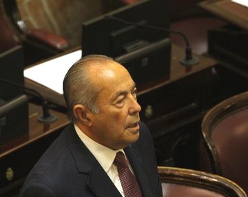 Adolfo Rodríguez Saá: Si no renunciaba, el lunes en Plaza de Mayo íbamos a tener incidentes que yo no iba a provocar.