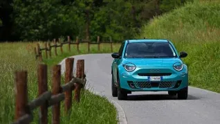 El Fiat 600 híbrido, recién arribado a la Argentina 