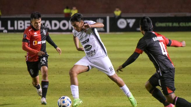 Patronato tuvo una noche para el olvido y se despidió de la Libertadores.