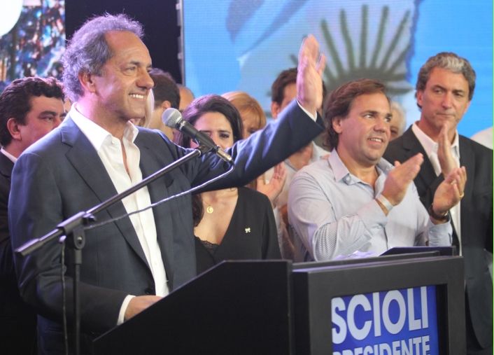 Scioli en el bunker del FpV.