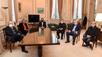 Rectores y rectoras de universidades nacionales expresaron su preocupación por el incumplimiento en la vacunación a las y los docentes﻿ en la Ciudad.