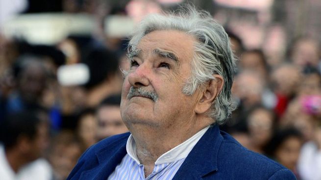 El expresidente José Mujica llamó a luchar contra la grieta uruguaya.
