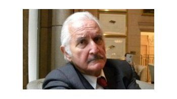 Carlos Fuentes.