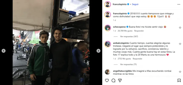 La fotograf&iacute;a muestra a Colapinto con apenas 13 a&ntilde;os, cuando comenzaba a dar sus primeros pasos en el automovilismo, mientras que Checo P&eacute;rez ya transitaba su quinta temporada en la F&oacute;rmula 1.