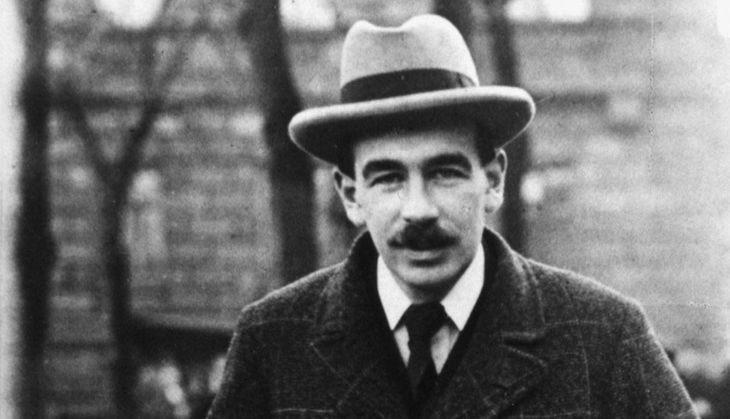 John Maynard Keynes, un fanático de Newton y coleccionista de sus obras. Había comprado su primer obra del científico siendo un estudiante de 22 años, en 1905: una primera edición de “Philosophiae Naturalis Principia Mathematica” de 1687. Llegó a coleccionar más de 3200 páginas del sabio. John Maynard Keynes, un fanático de Newton y coleccionista de sus obras. Había comprado su primer obra del científico siendo un estudiante de 22 años, en 1905: una primera edición de “Philosophiae Naturalis Principia Mathematica” de 1687. Llegó a coleccionar más de 3200 páginas del sabio.