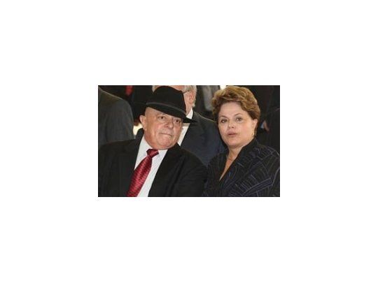 La presidenta de Brasil y su predecesor dialogaron sobre la ola de paros de empleados públicos. (Foto de archivo)