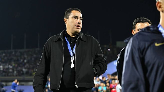 Tras su alejamiento intempestivo de Pumas, Efraín Juárez reaparició en cuenta de Instagram para compartir la publicación oficial de la Liga MX que lo distingue como el mejor director técnico del torneo.