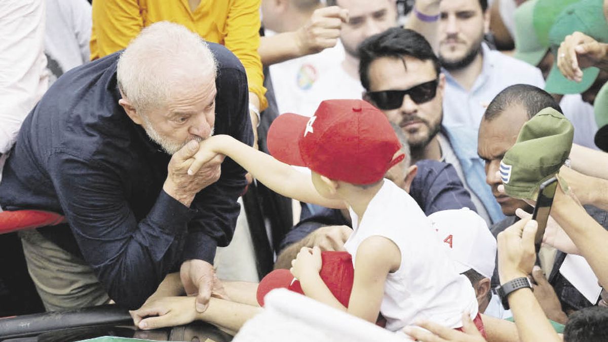 a poll gave Lula only tenths above Bolsonaro and caused anxiety in the opposition