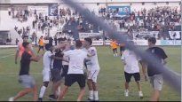 La pelea entre hinchas y jugadores en la liga amateur de Córdoba.