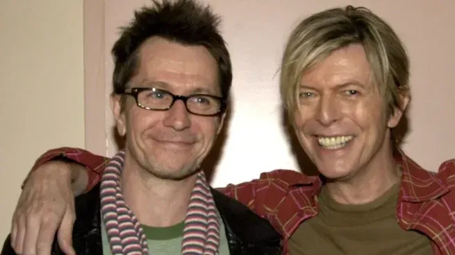 Gary Oldman y un emotivo recuerdo sobre el fallecido David Bowie.