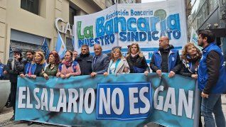 Sergio Palazzo ratificó el paro de La Bancaria en el Banco Hipotecario y el BCRA. Sergio Palazzo ratificó el paro de La Bancaria en el Banco Hipotecario y el BCRA.