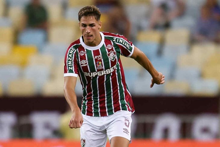 El mediocampista uruguayo Facundo Bernal está en la m,ira del Améerica. Pertenece al Fluminense y su valor es de 6 millones de dólares. El mediocampista uruguayo Facundo Bernal está en la m,ira del Améerica. Pertenece al Fluminense y su valor es de 6 millones de dólares.