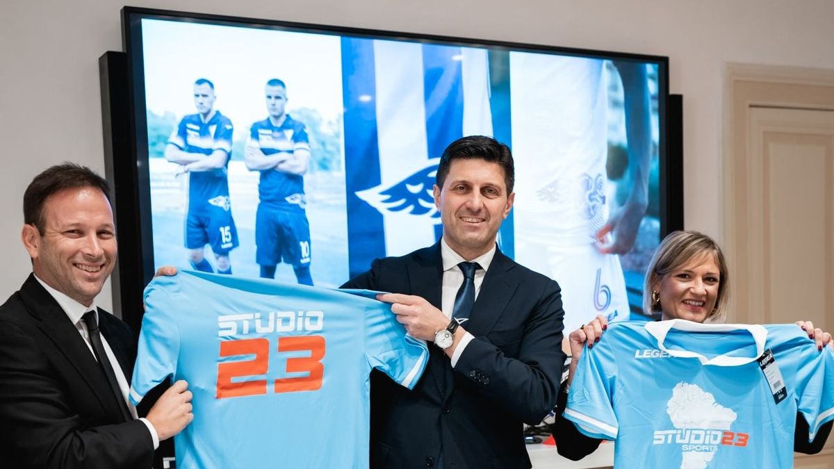 An Italian sportswear brand that dressed Napoli comes to compete for the Argentine clubs’ jersey