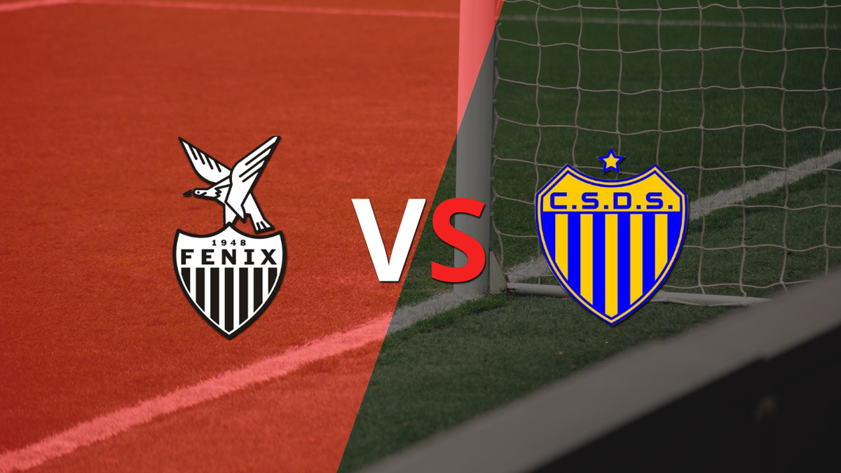 The match between Fénix and Dock Sud begins at the José Manuel Moreno stadium